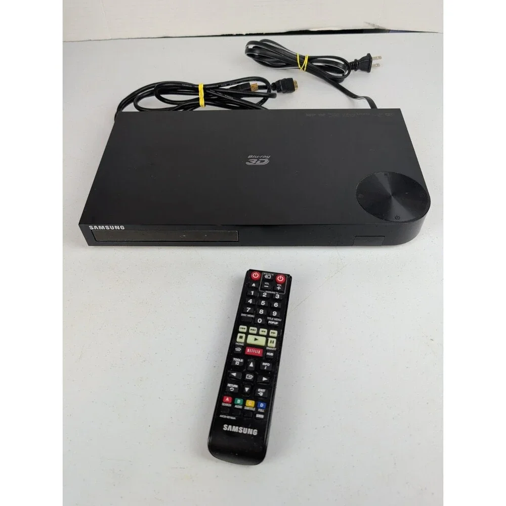 Samsung 3D Blu-ray DVD Player Wi-Fi w/ Remote & HDMI Cable Smart Player BD-FM59